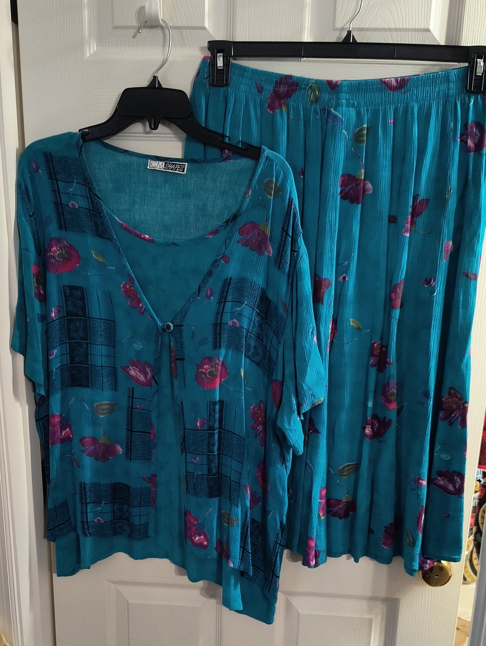 CM Shapes Teal Floral Skirt and Top Set